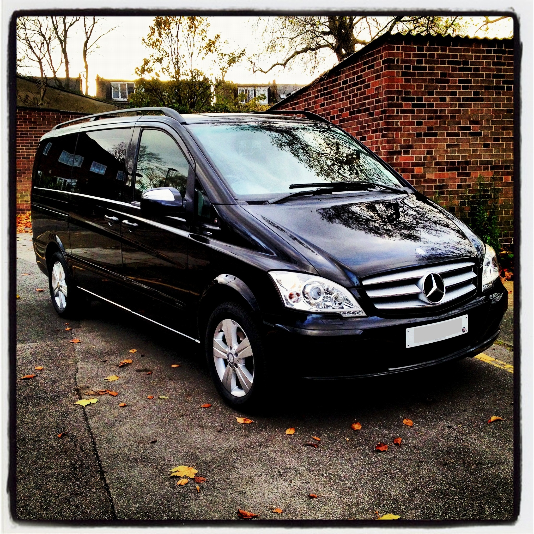 Hire the Mercedes Viano Ambiente MPV Civilised Car Hire